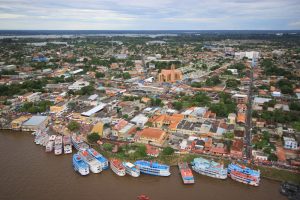 Conheça as atrações de Parintins, cidade dos bumbás Garantido e Caprichoso