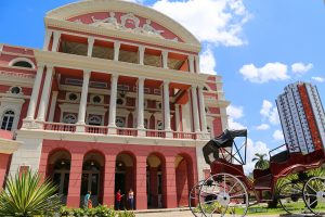 Visita guiada ao Teatro Amazonas, um mergulho no período da Belle Époque