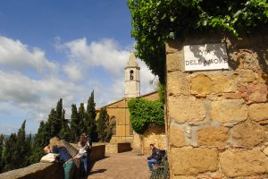 La bella Toscana: roteiro de carro nota dez, entre girassóis, restaurantes estrelados, arte e vinhos premiados