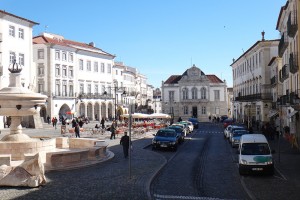 Évora, um passeio por quase dois mil anos de história