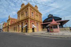 Mercado Adolpho Lisboa tem produtos regionais e beleza arquitetônica