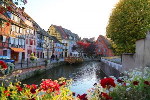 Colmar, a florida e colorida vila da Rota dos Vinhos da Alsácia