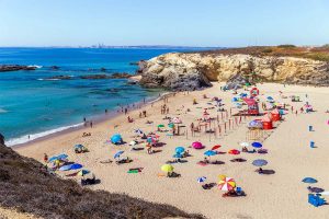 Turismo em Portugal: conheça quatro cidades com belas praias no Alentejo