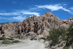 As incríveis rotas cênicas que ligam Salta a Cafayate, no noroeste da Argentina